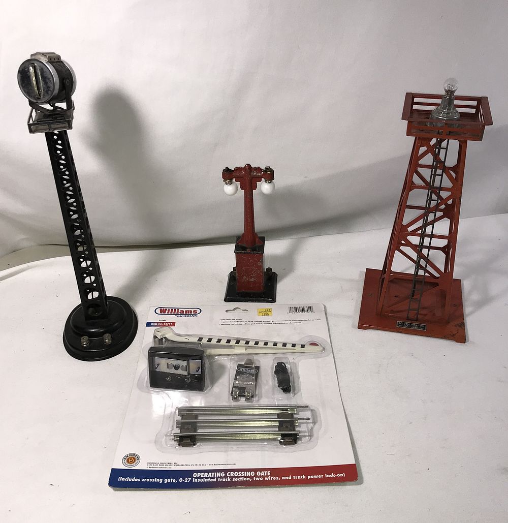 Lot 260: Model Trains Accessories Collection