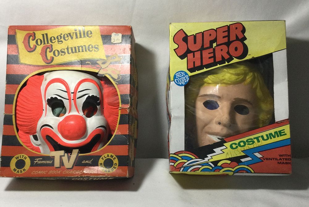 Lot 313: Vintage Halloween Costumes Collegeville Bozo Clown