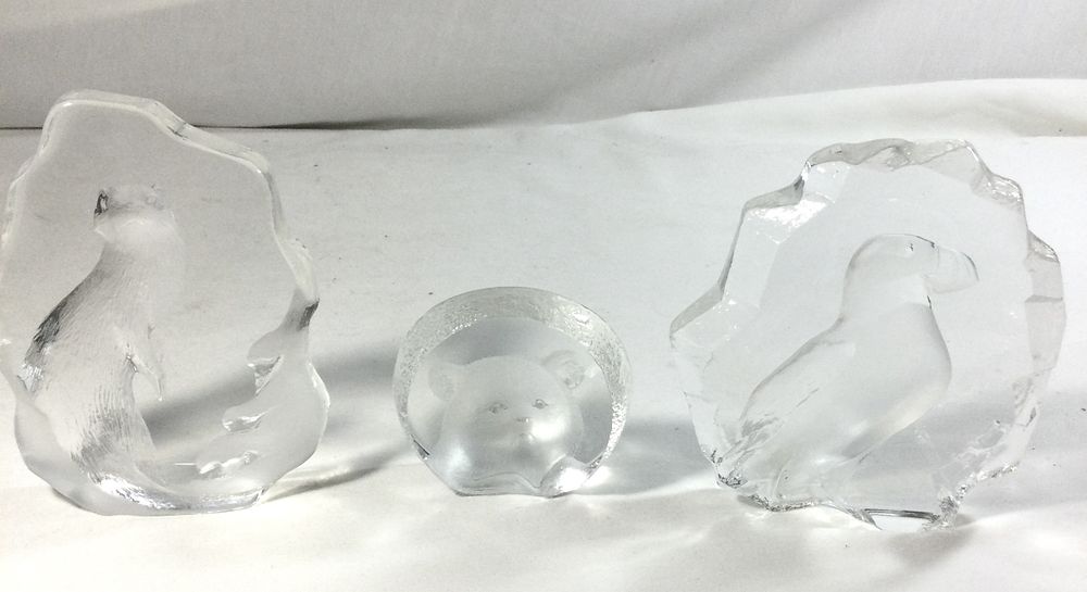 Lot 335: Crystal Paperweights with Etched Animals