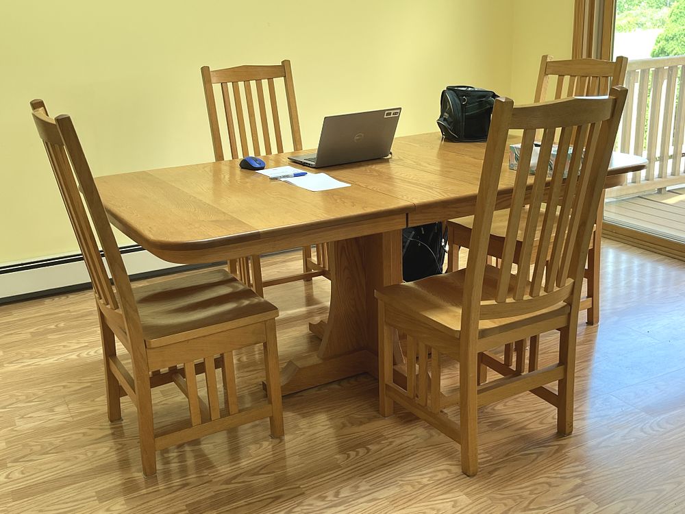 Lot 500: Amish Table & 4 Chairs