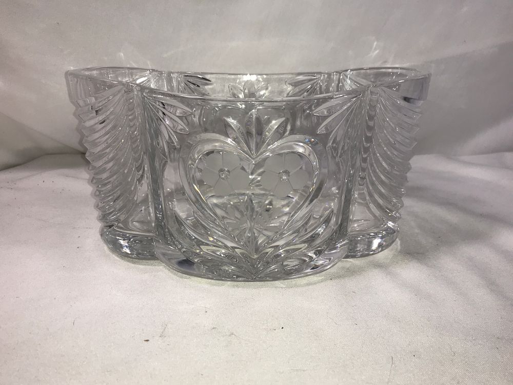 Lot 12: Vintage Cut Glass Unique Shape Planter