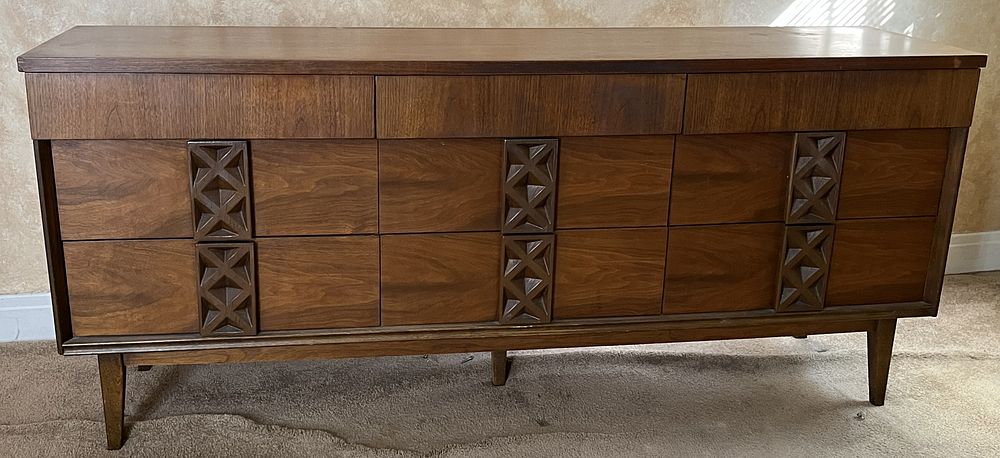 Lot 503: Mid-Century Modern Lowboy Dresser