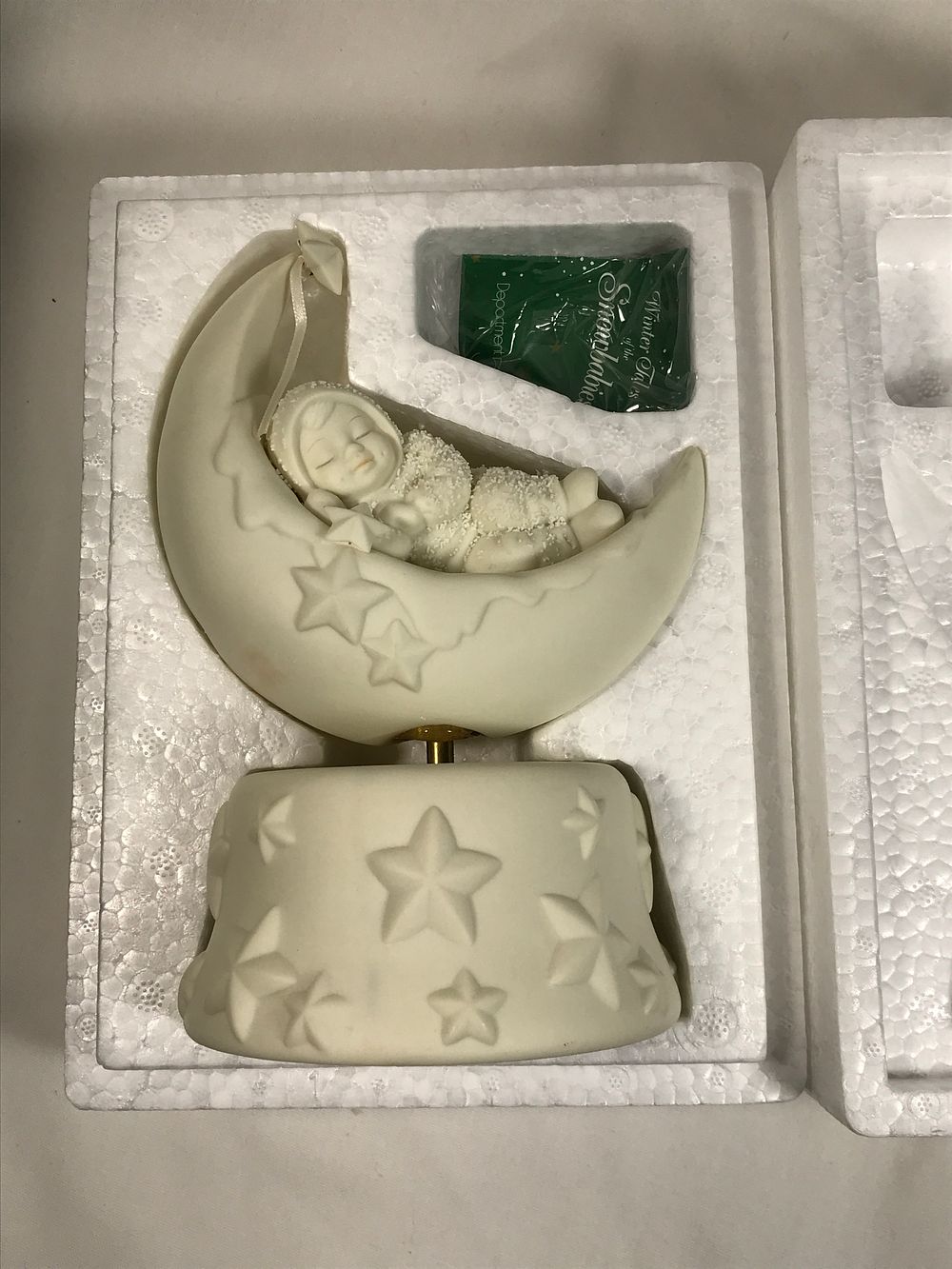 Lot 391: Dept 56 Snowbabies Music Box Lullaby