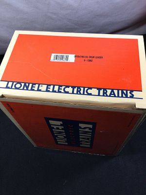 Lionel 12862 Operating Oil Drum Loader. In original box