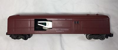 American Flyer Lines 918 Operating Mail Car. No box, Includes little mail bags