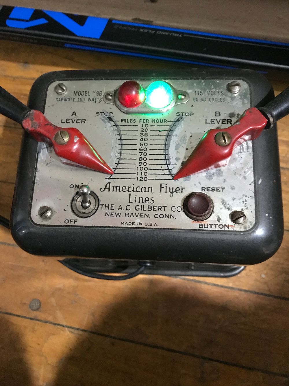 Lot 241: Vintage American Flyer Model 9B Transformer