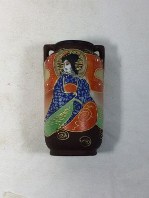 Japanese Satsuma Vase Hand Painted. Measures 4 1/2 inches tall