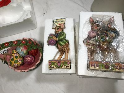 Jim Shore Collection (3). All 3 for 1 money