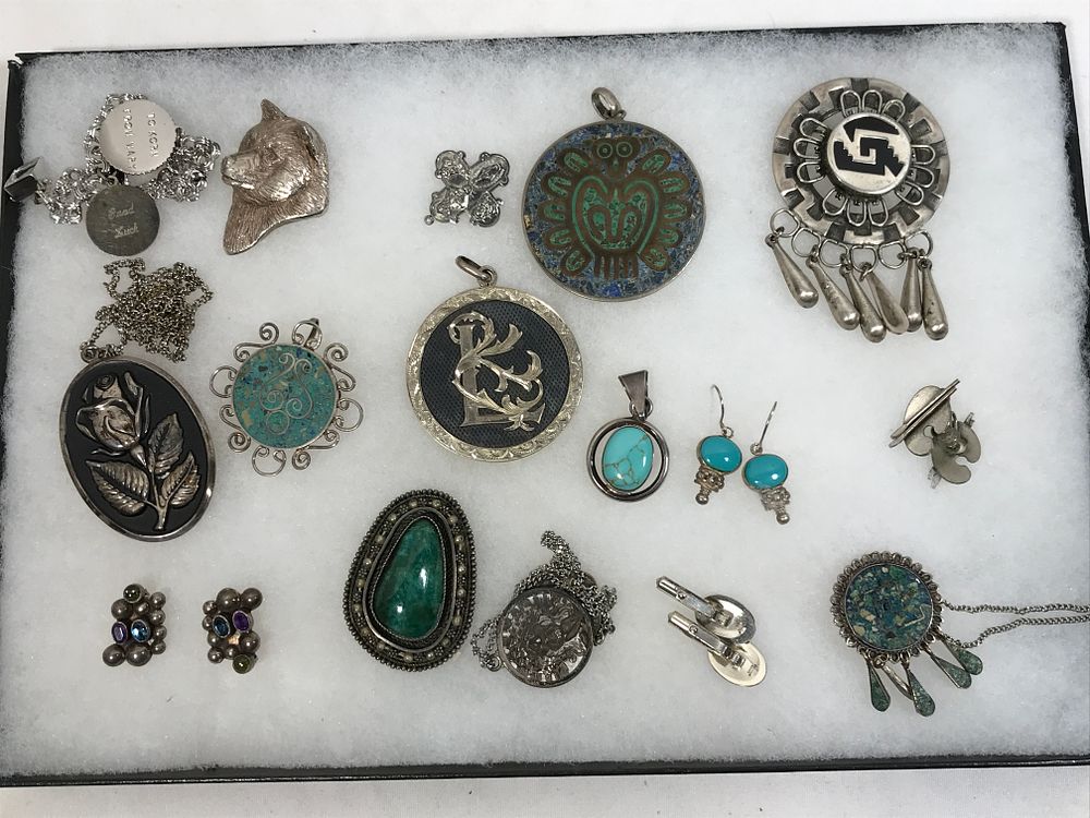 Lot 151: Sterling & Turquoise Collection