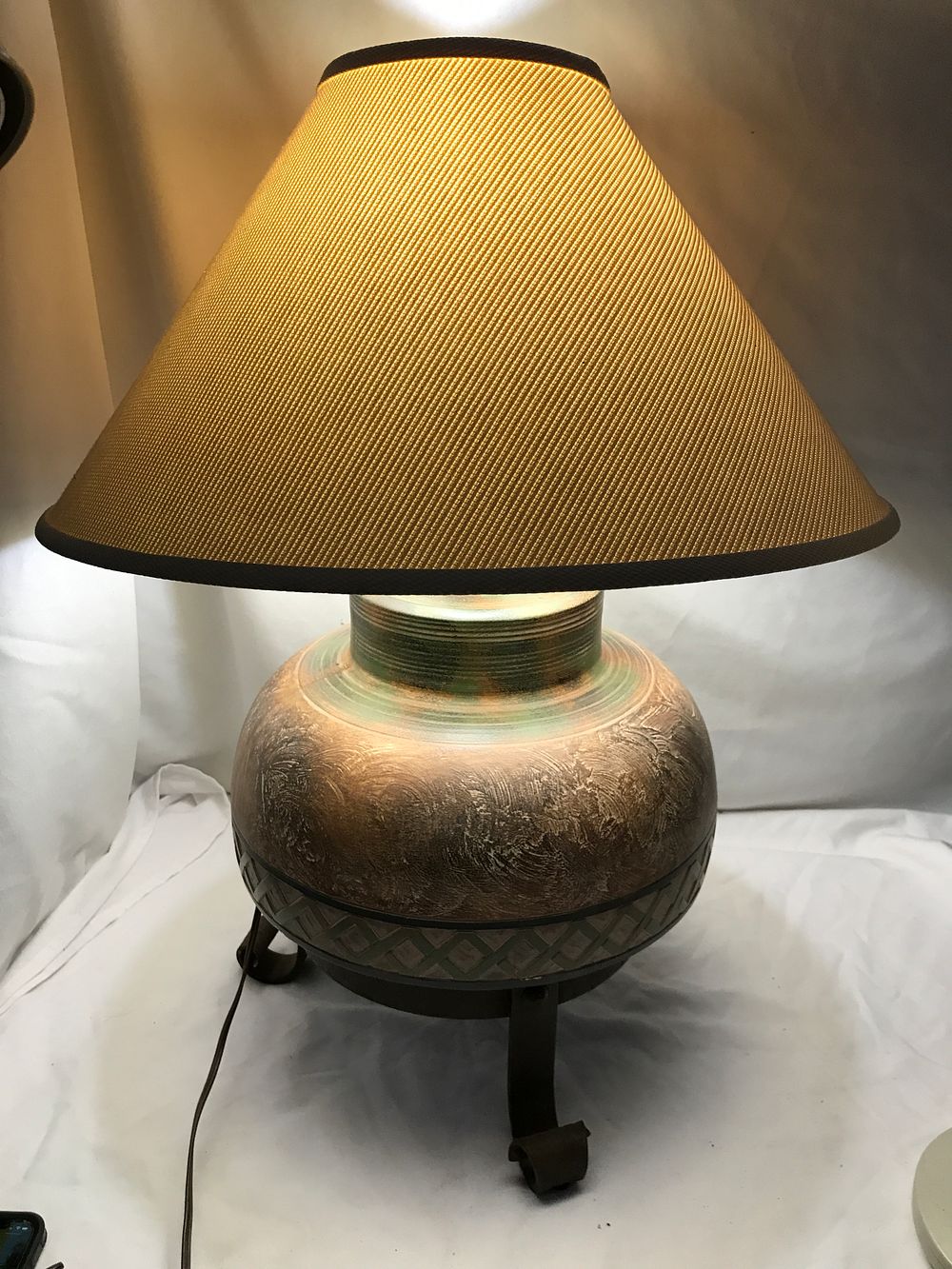 Lot 52: Vintage Pottery Lamp Southwestern Design