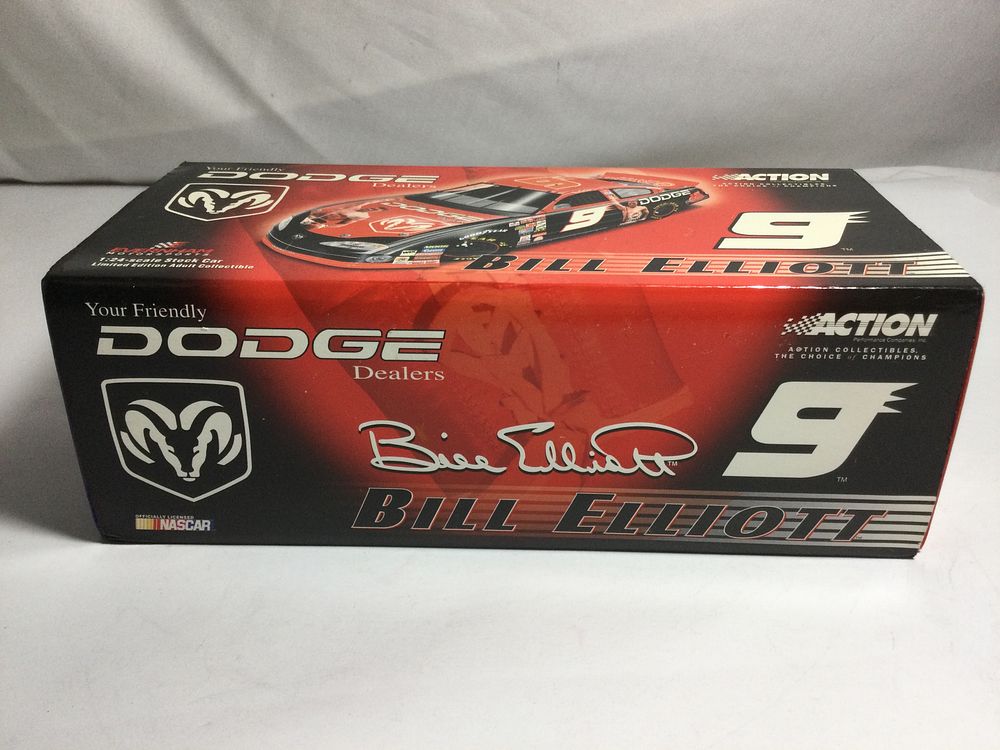 Lot 361: Bill Elliott, 2001 intrepid RT