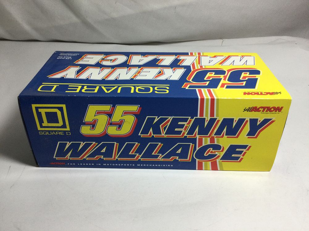 Lot 366: Kenny Wallace, 2000 Monte Carlo