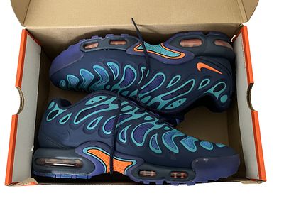 Nike Air Max Plus Drift Sneakers in Midnight Navy and Total Orange. Appear to have never been 