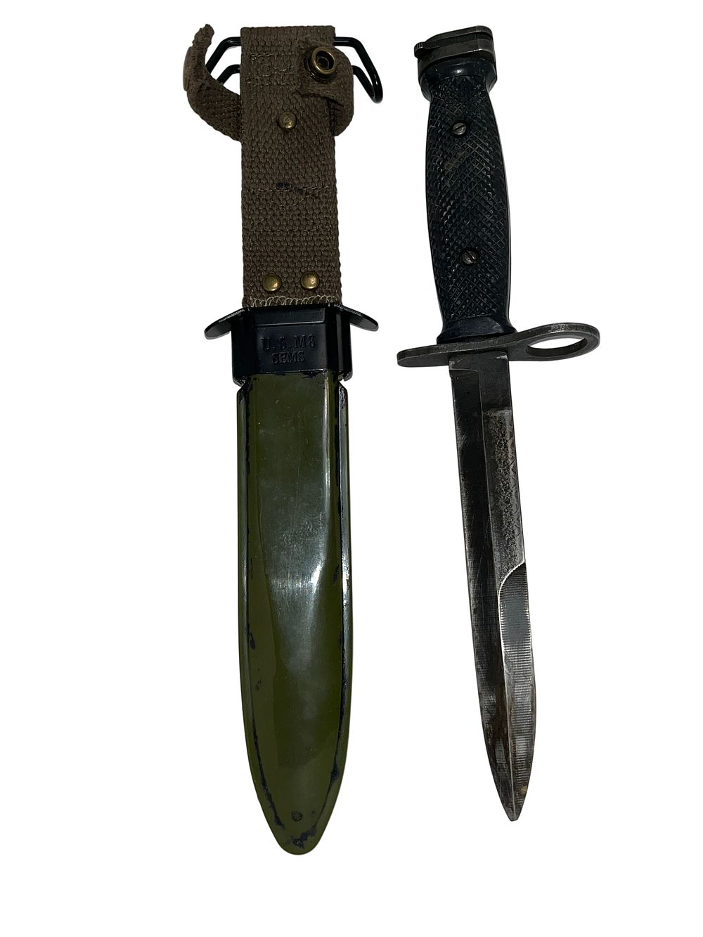 Lot 83a: US Military M4 Bayonet and M8 Scabbard, Post-WWII/Korean War Era