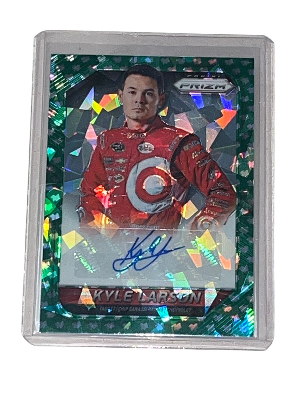 Lot 305n: 2016 Panini Prizm Racing Kyle Larson Green Pulsar Prizm Autograph 18/50 No. KL