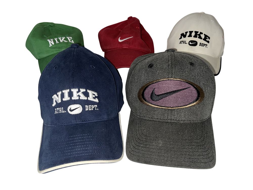 Lot 3007: Five Nike Vintage 90s Style Adjustable Baseball Caps