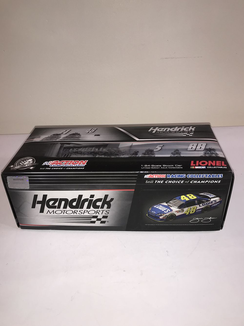 Lot 414: Jimmie Johnson 2011 Lowe's #48 Chevrolet Impala