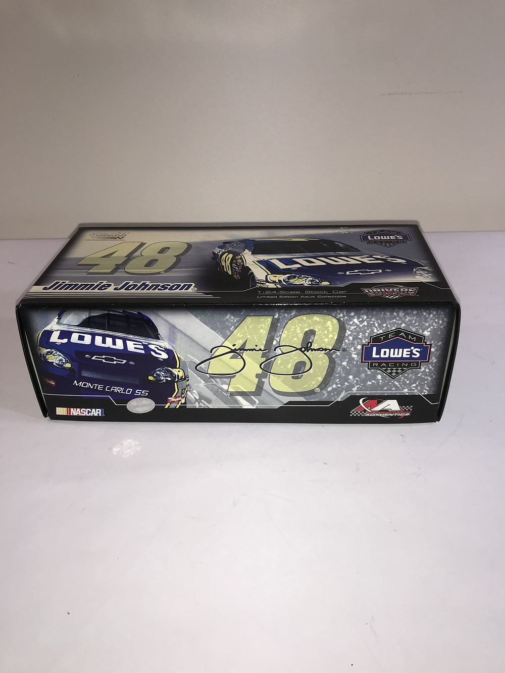 Lot 2526: Jimmie Johnson 2007 Motorsports Authentics 1:24 Scale Lowe's Chevrolet Monte Carlo SS