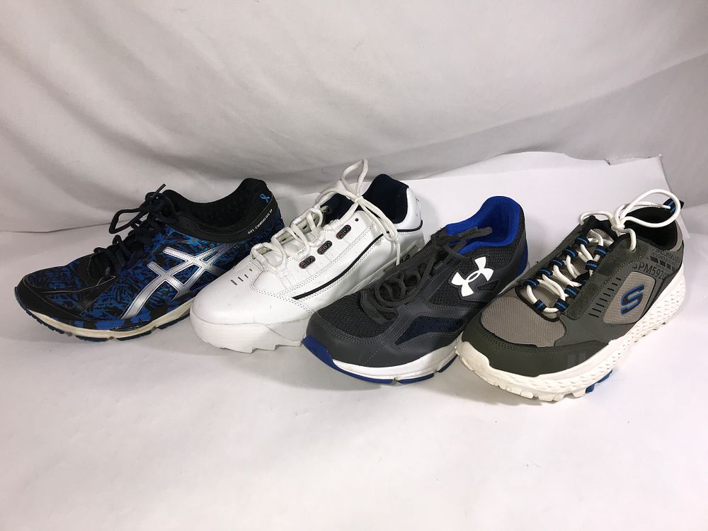 Lot 49a: Men’s sneakers size 10.5 (3 pair)