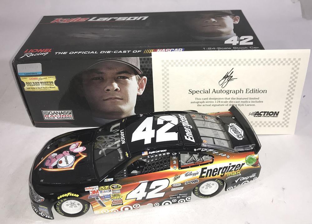 Lot 1065: Autographed Kyle Larson 2014 Limited 1 of 200