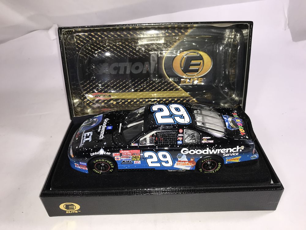 Lot 603: Kevin Harvick 2002 Monte Carlo Elite