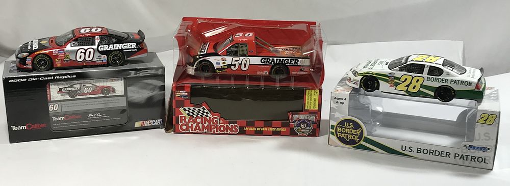 Lot 819: Diecast Collection : 2 Race Cars & Race Truck