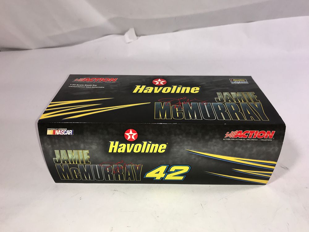 Lot 832: Jamie McMurray 2003 Intrepid club car bank