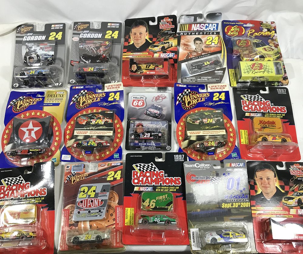 Lot 1294: Die-cast Racing Car Collection, 45+
