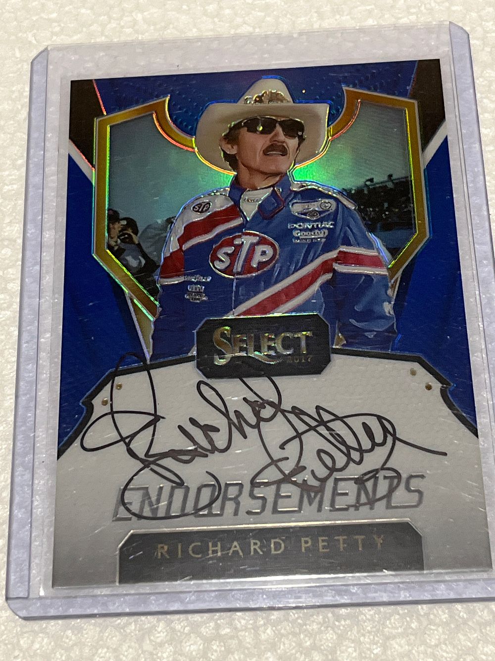 Lot 60: Richard Petty Endorsements Autograph