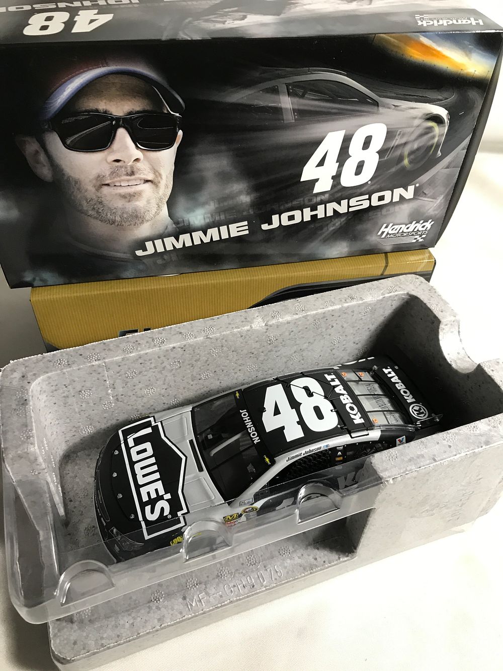 Lot 23: Lionel Racing Jimmie Johnson Limited Edition