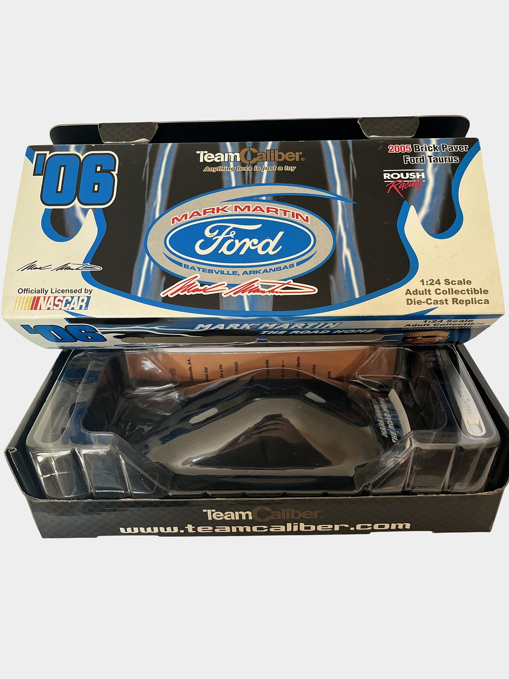 Lot 8: Owners Series Mark Martin 2005 Ford Taurus Brick Paver Die-Cast