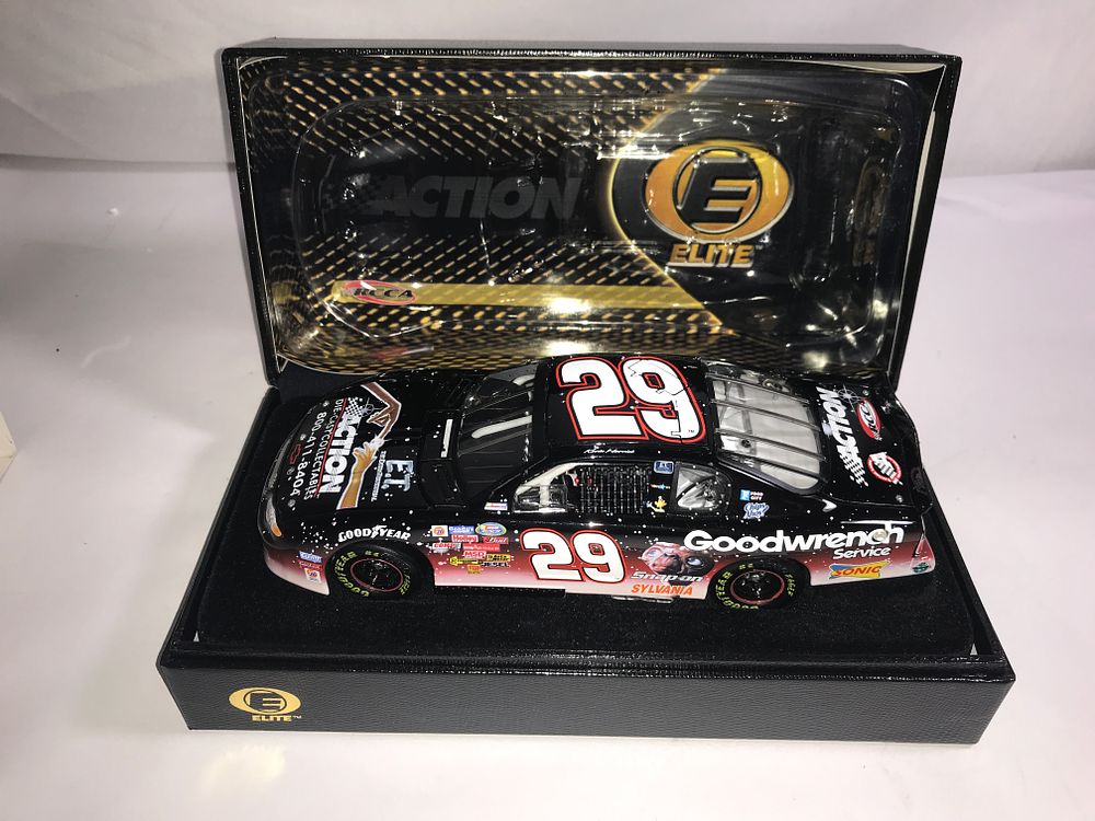 Lot 352: Kevin Harvick #29 2002 Monte Carlo Elite