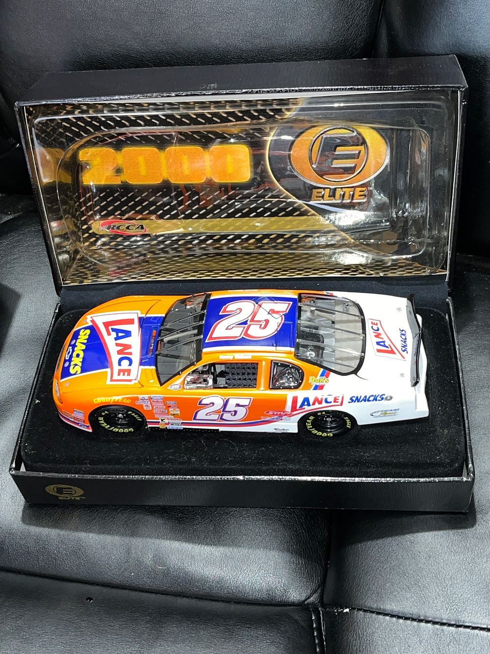 Lot 825: Elite RCCA Kenny Wallace 1 of 600