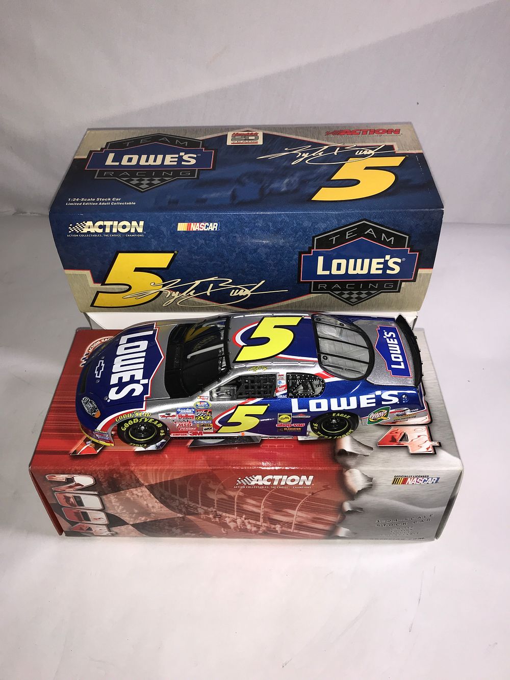 Lot 543: Kyle Busch 2004 Monte Carlo Limited Edition