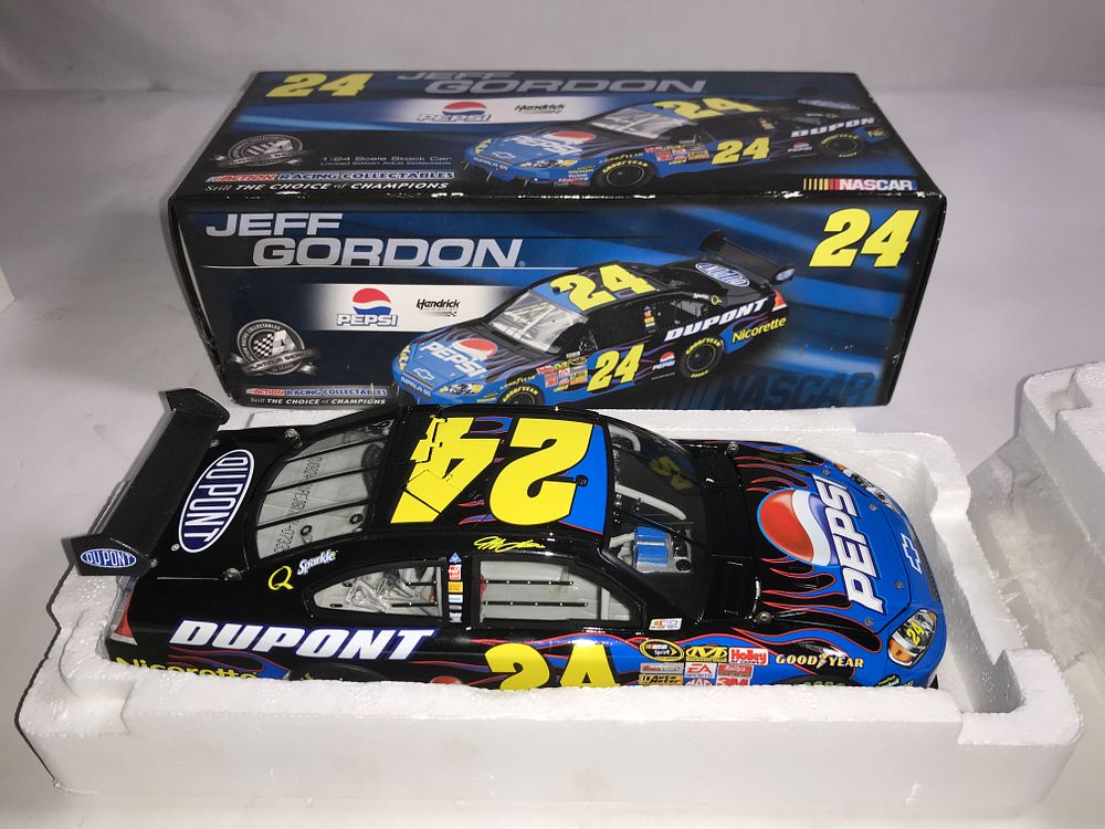 Lot 546: Jeff Gordon #24 Pepsi  2008 impala SS Limited Ed.