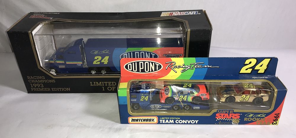 Lot 581: Jeff Gordon 24 Dupont Transporter & 1:64 Die Cast