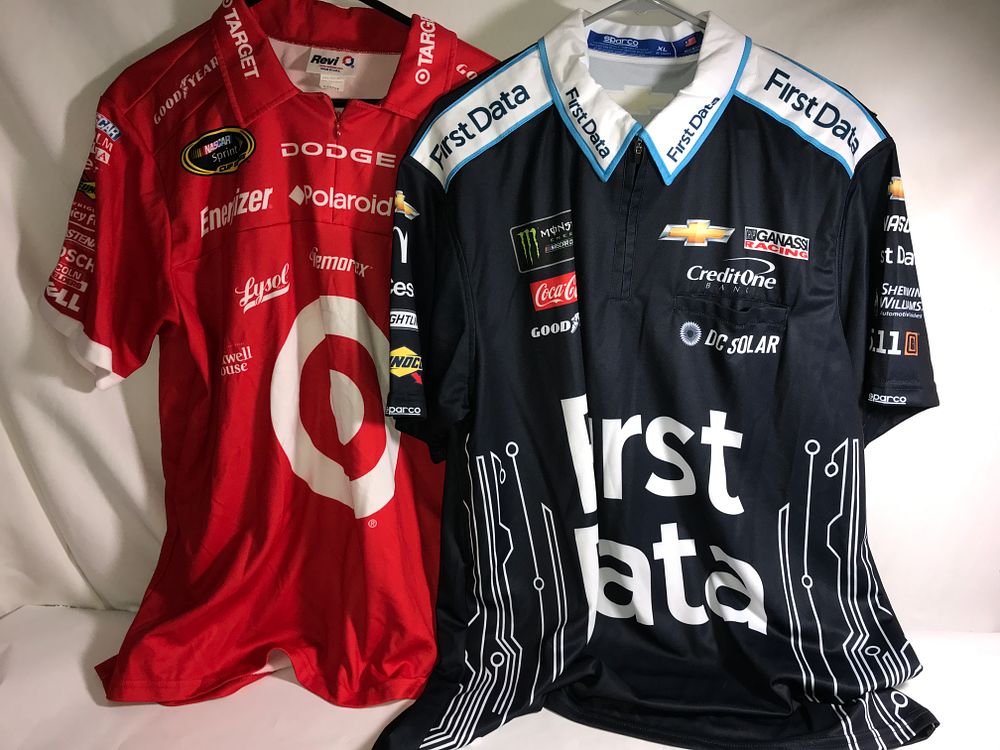 Lot 624: NASCAR quarter zip jerseys size XL (2)