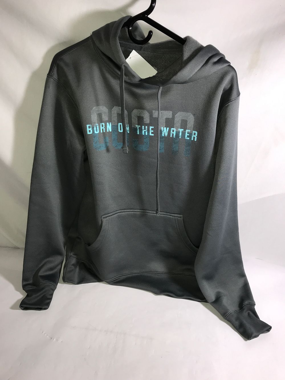 Lot 653: NWT Costa hoodie, size medium