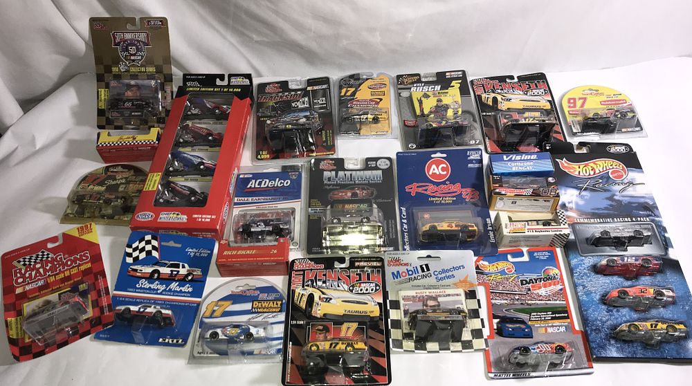 Lot 659: 1:64 scale stock car Collection