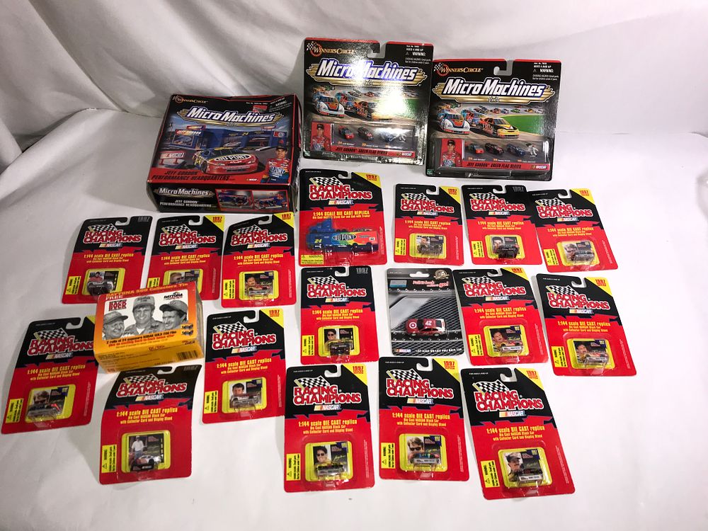 Lot 667: 1:114 scale stock car Collection