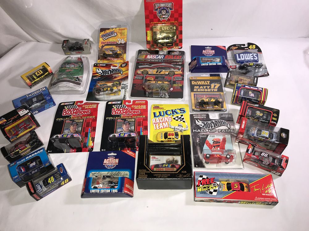 Lot 673: 1:64 scale stock car Collection