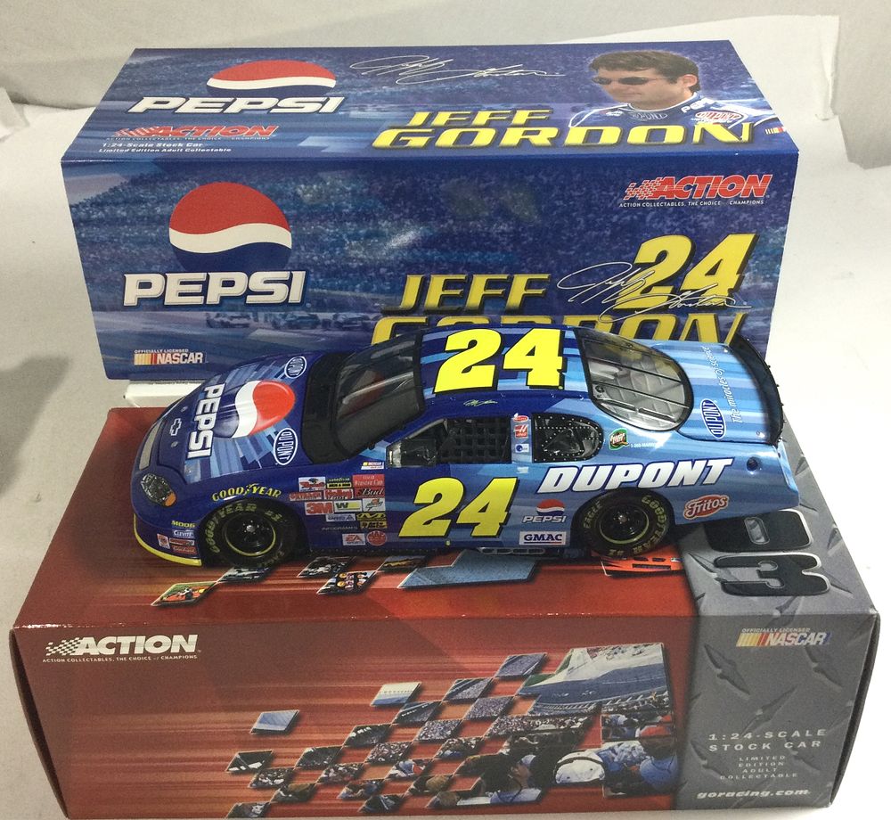 Lot 804: Jeff Gordon 2003 Monte Carlo Talladega Limited Ed.