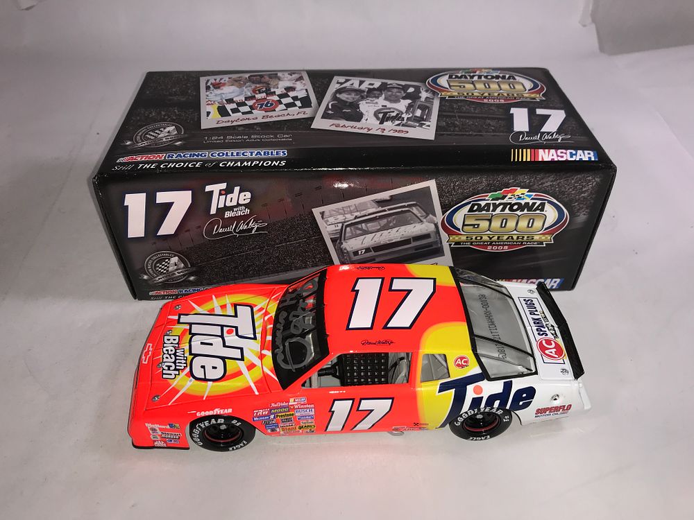 Lot 1032: Darrell Waltrip Signed by Jeff Hammond #17 Tide