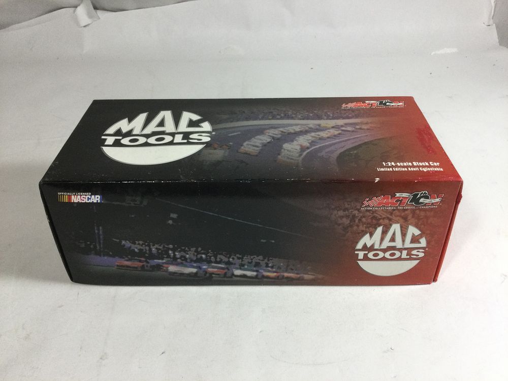 Lot 1082: Bobby Labonte 2002 Grand Prix MAC Tools