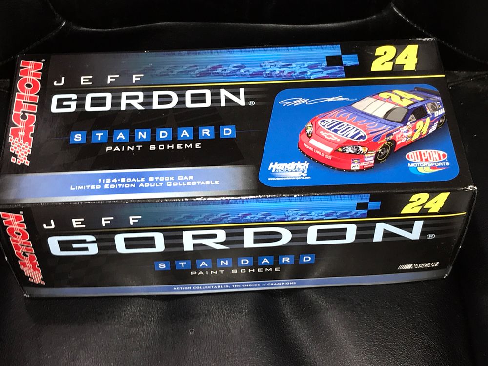 Lot 1145: Jeff Gordon #2402006 Monte Carlo LE