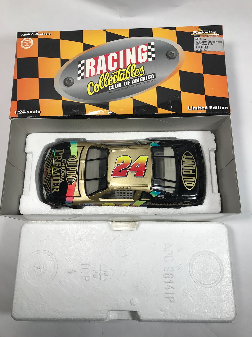 Lot 1401: Jeff Gordon 1997 Monte Carlo Chroma Premier