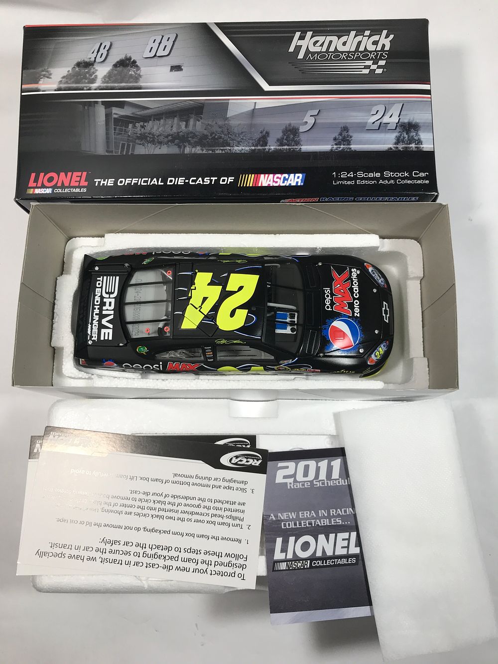Lot 1419: Jeff Gordon #24 Lionel Racing 2011 Impala