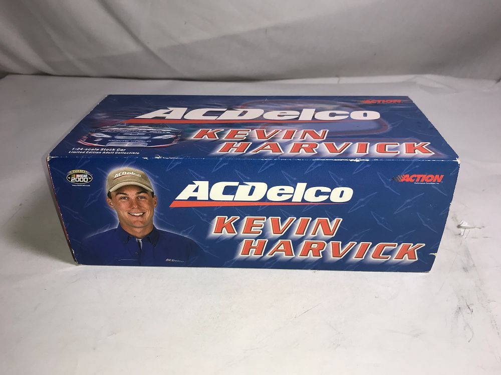 Lot 2464: Kevin Harvick 2000 Monte Carlo DieCast 1/24 Scale
