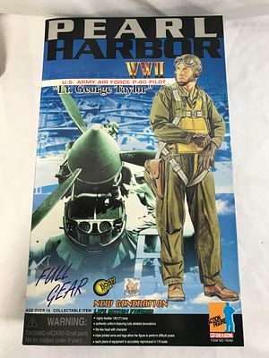 Dragon Pearl Harbor Action Figure new in box. WWII US Army Air Force P-40 Pilot, Lt George Taylor