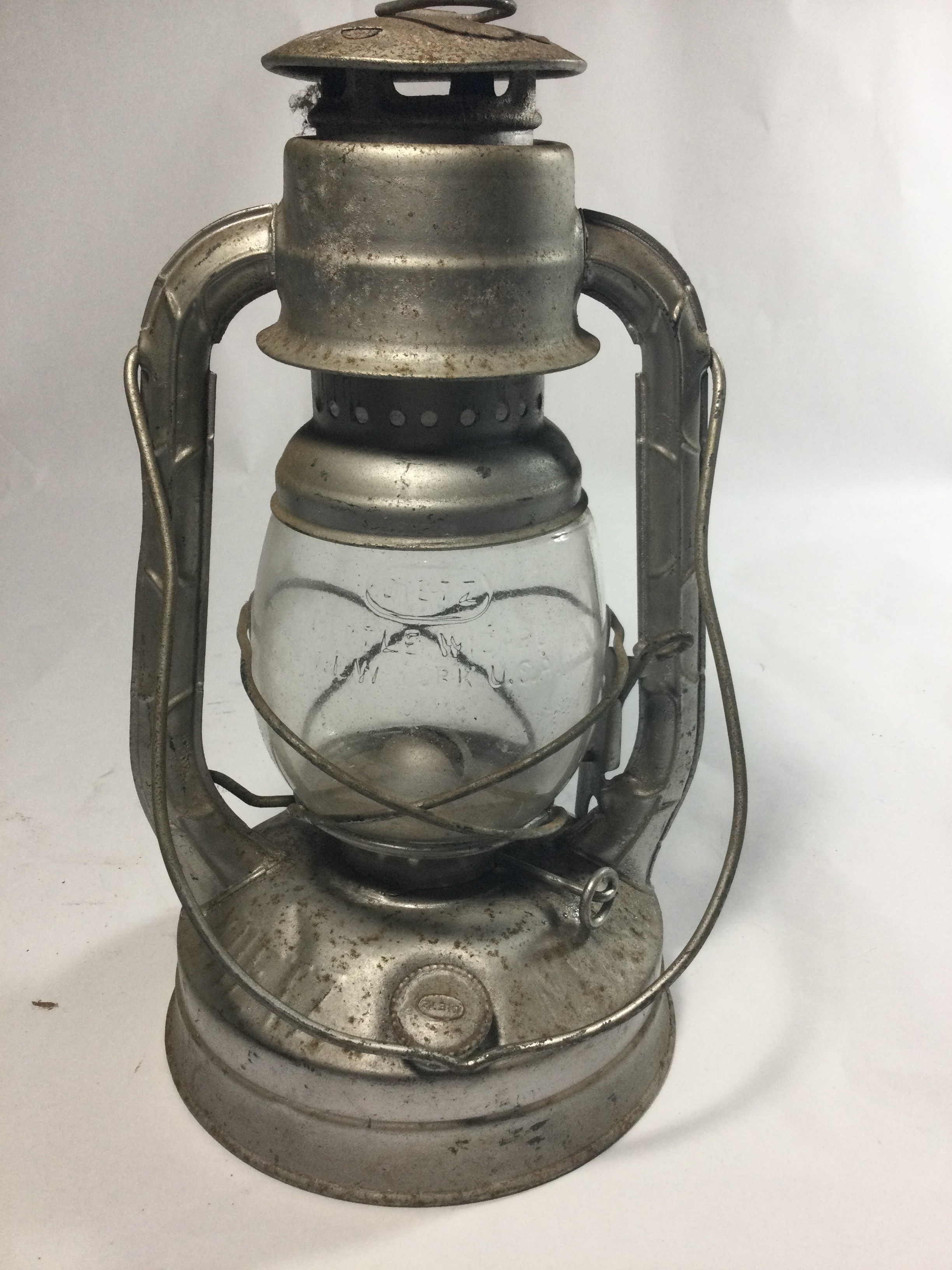 Vintage DIETZ Little Wizard Kerosene Lantern